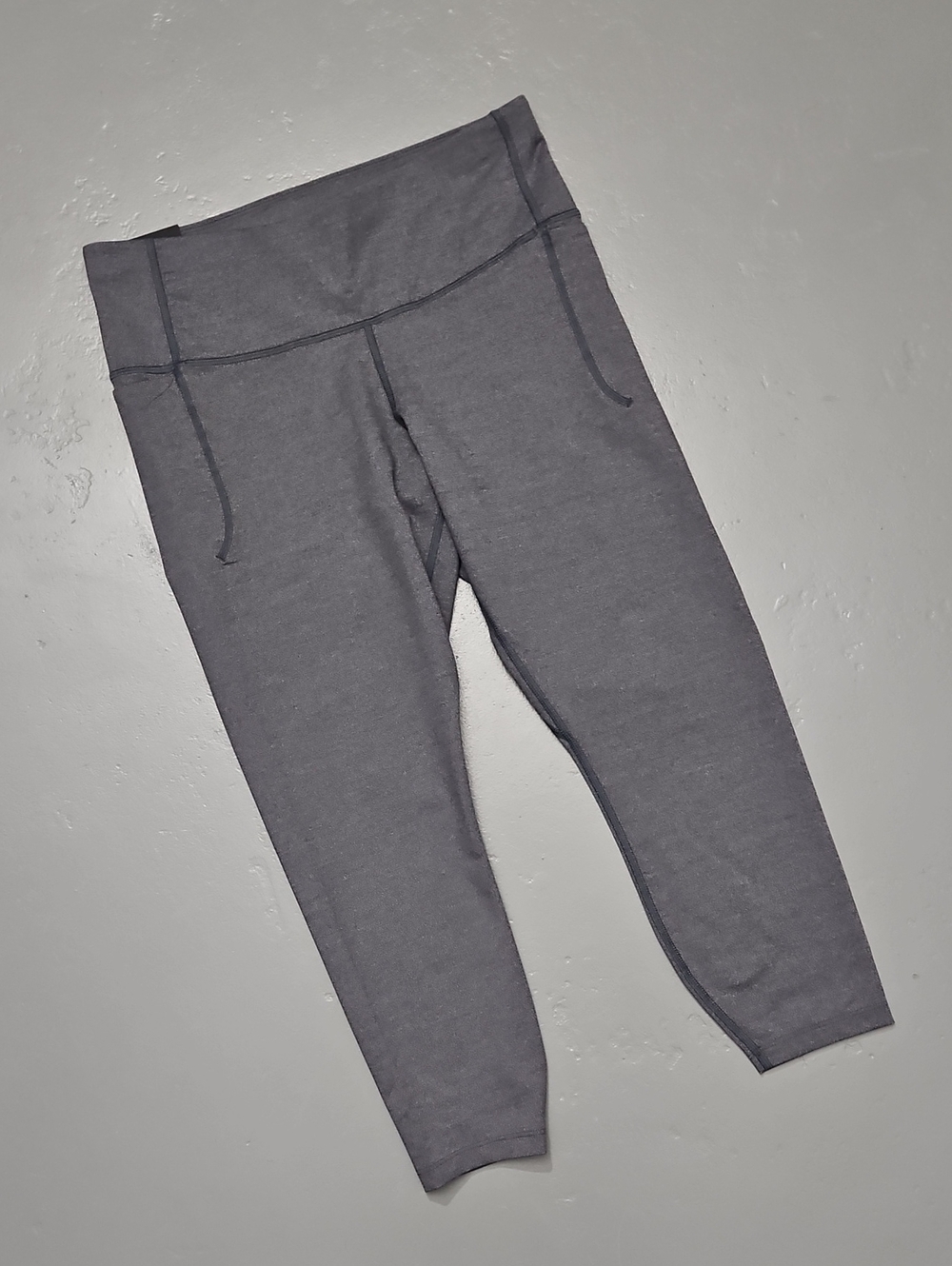 Under Armour UA Meridian  Stretchy Fitted High Rise Ankle Legging Womens NWT 🔅